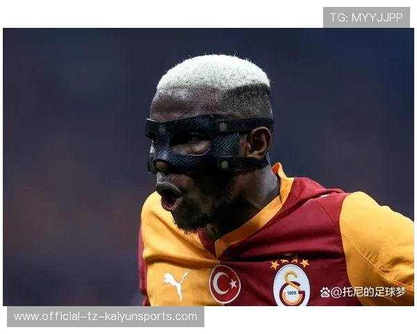 加拉塔萨雷女足杨莉娜接球就加速,边路强突杀入禁区 加拉塔萨雷女足杨莉娜接球就加速,边路强突杀入禁区